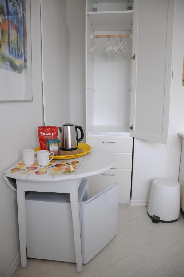 Ljust Boende, Egen Ingang Och Traedgard I Centrum Varberg Εξωτερικό φωτογραφία